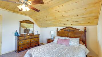 House (6 Bedrooms) | Interior