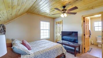 House (6 Bedrooms) | Interior