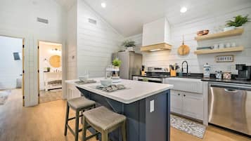 House (1 Bedroom) | Interior