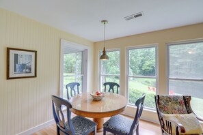 Cottage (3 Bedrooms) | Interior