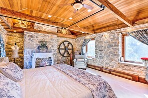 4 bedrooms, iron/ironing board, bed sheets