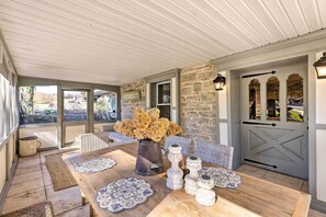 Outdoor dining