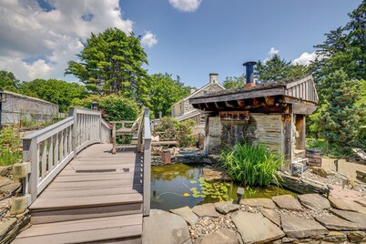 7-acre Stone Manor w/ Pool + Hot Tub Built in 1787