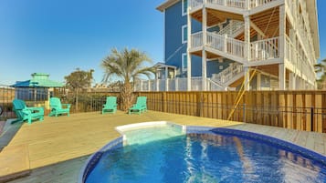 House (4 Bedrooms) | Front of property