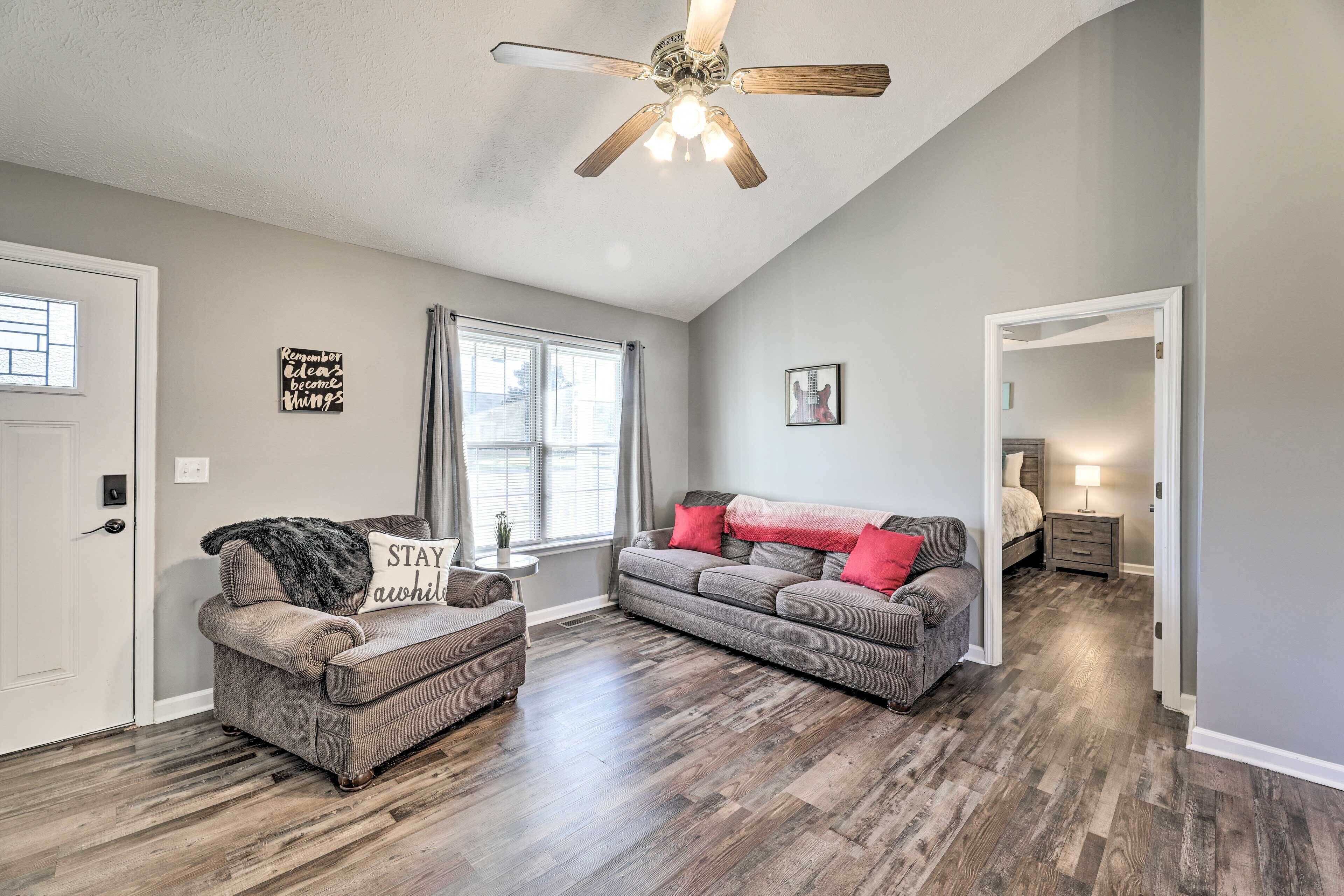 Classic Murfreesboro Home w/ Grill & Yard!