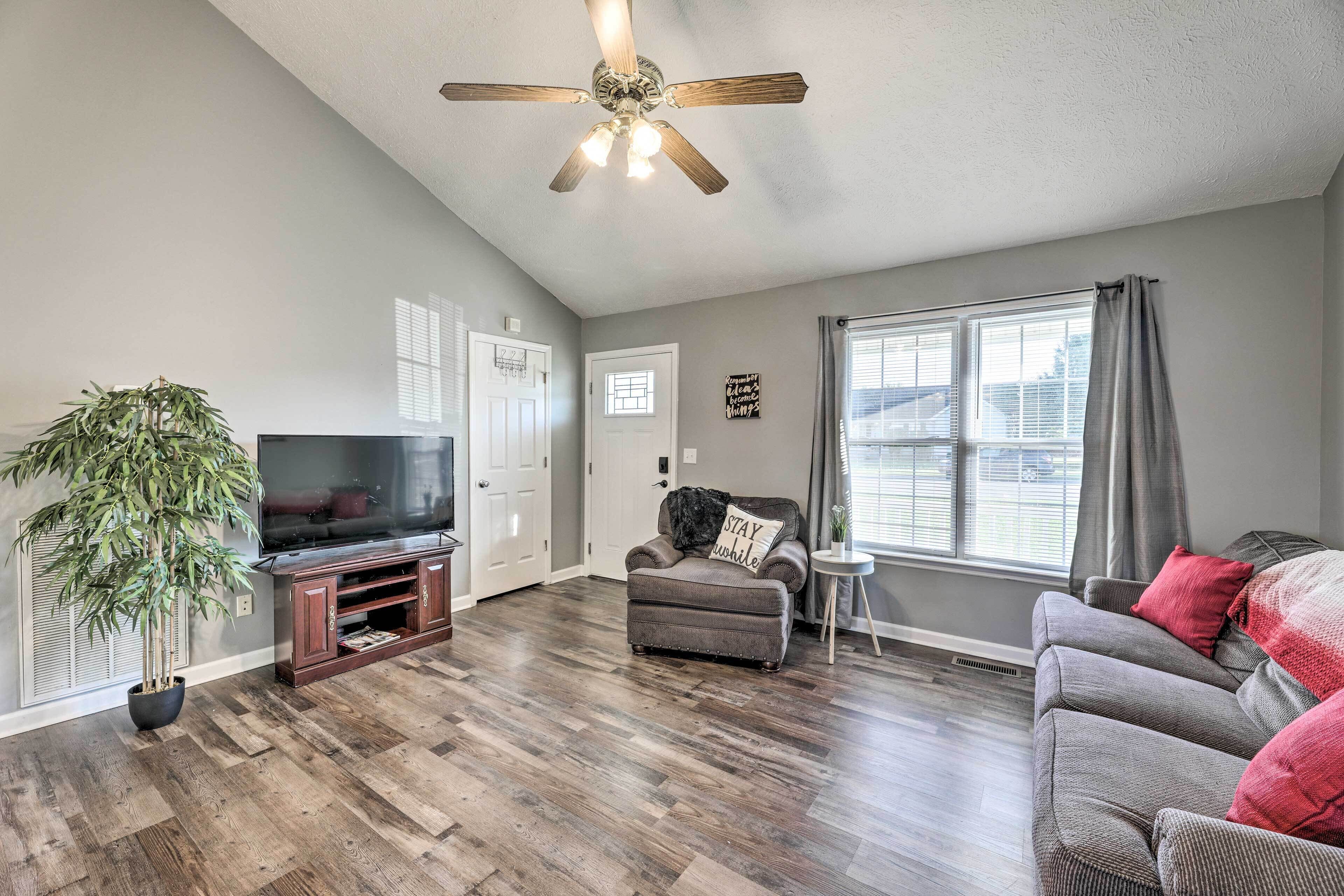 Classic Murfreesboro Home w/ Grill & Yard!