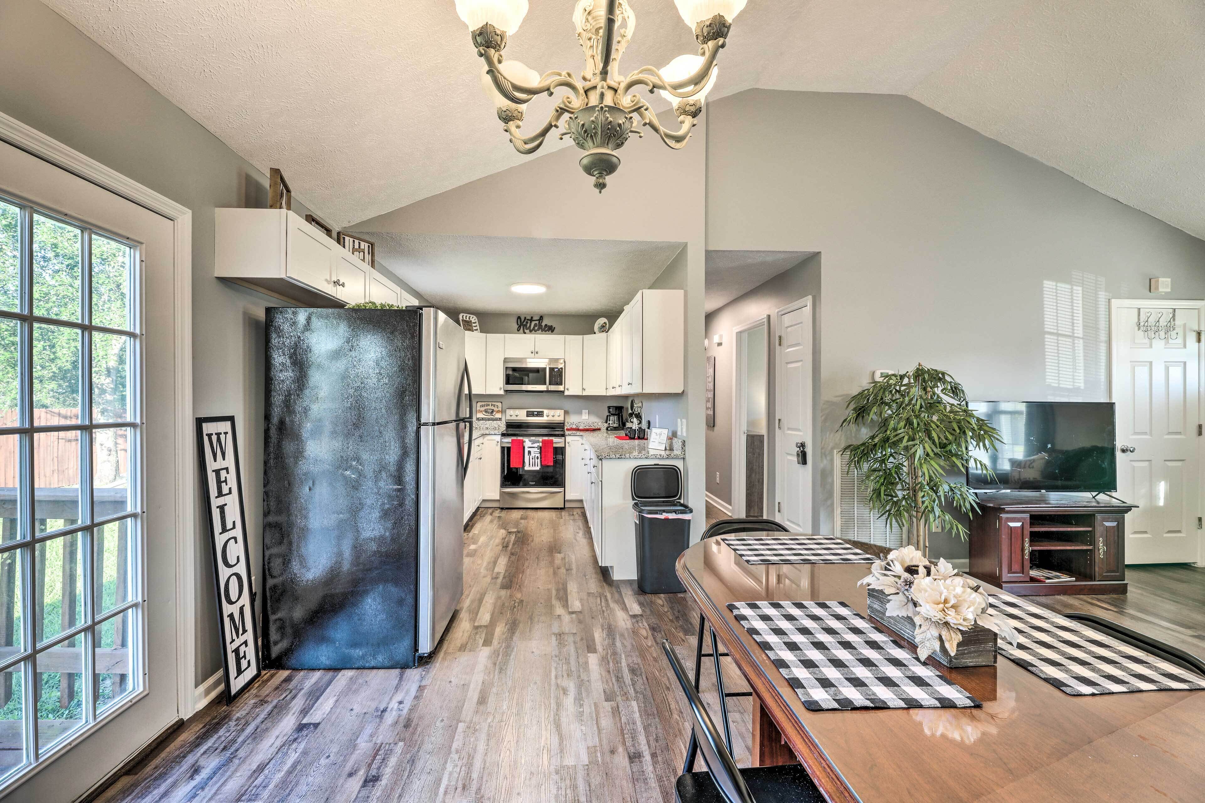 Classic Murfreesboro Home w/ Grill & Yard!