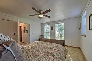 House (5 Bedrooms) | Interior