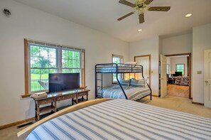 House (2 Bedrooms) | Interior - Charming Boydton Retreat ~ 5 Mi to Kerr Lake! (Boydton)