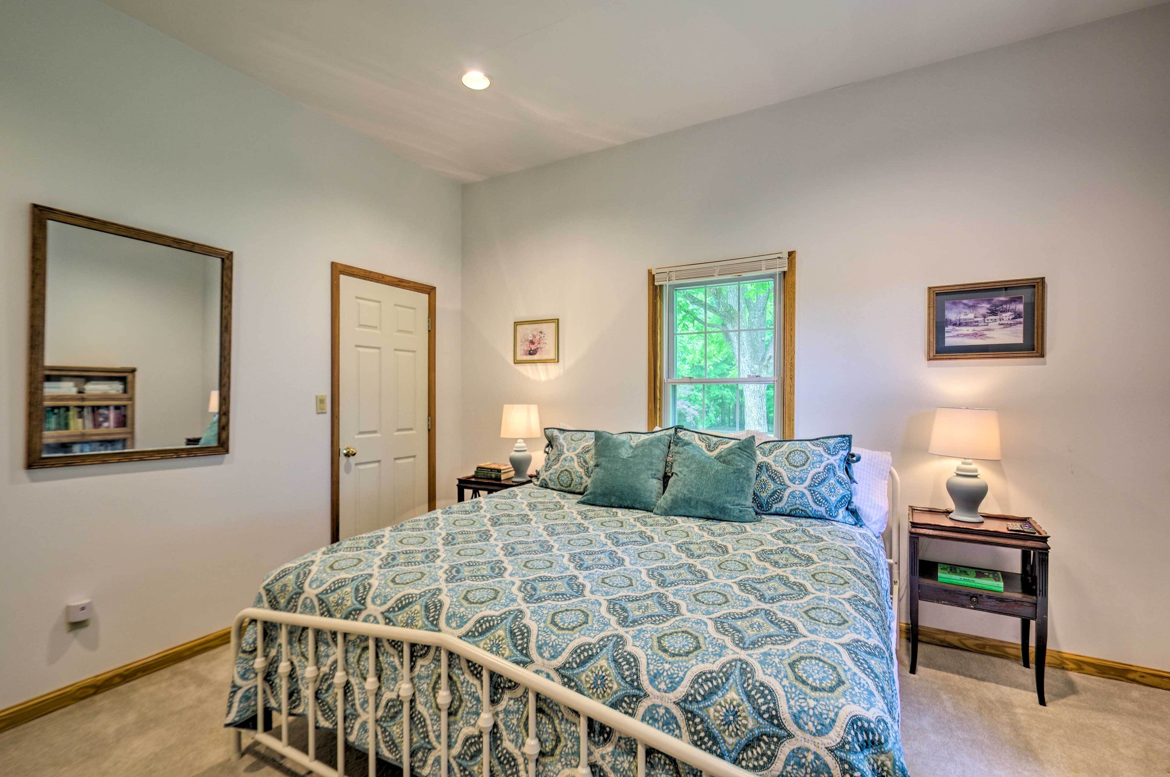 House (2 Bedrooms) | Interior