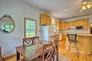 Rumah (2 Bedrooms) | Interior