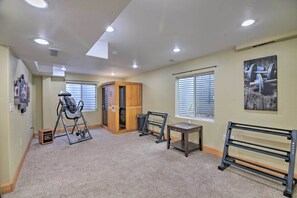House (2 Bedrooms) | Interior - Convenient Longmont Home w/ Hot Tub & Sauna! (Longmont)