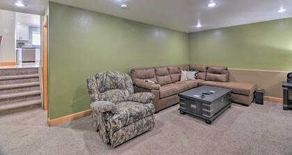 Convenient Longmont Home w/ Hot Tub & Sauna!