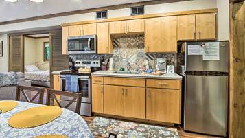 Cottage (2 Bedrooms) | Interior