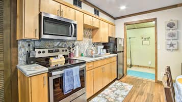 Cottage (2 Bedrooms) | Interior