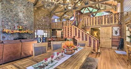 Countryside Cabin Retreat w/ Outdoor Kitchen!