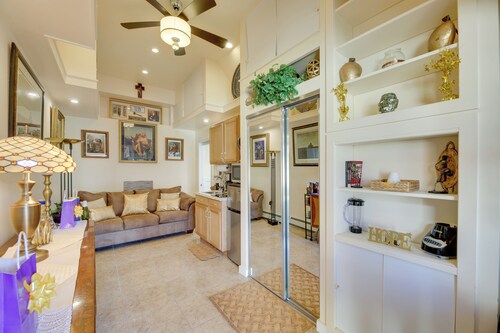 Cozy & Convenient Elmont Retreat w/ Patio!