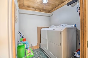 Cottage (2 Bedrooms) | Interior