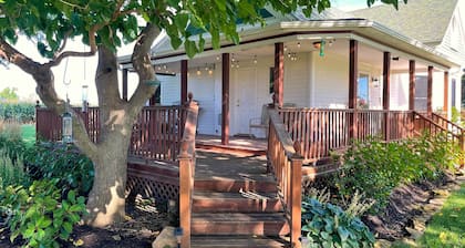Countryside Cottage w/ Large Yard Near Topeka