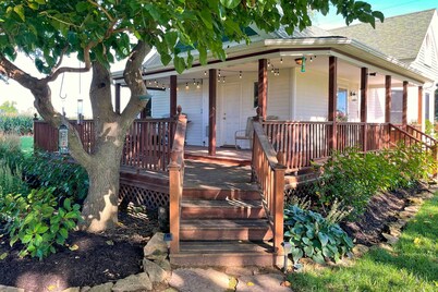 Countryside Cottage w/ Large Yard Near Topeka