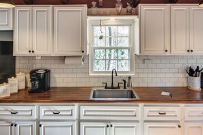 Cottage (1 Bedroom) | Interior