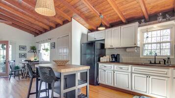 Cottage (1 Bedroom) | Interior