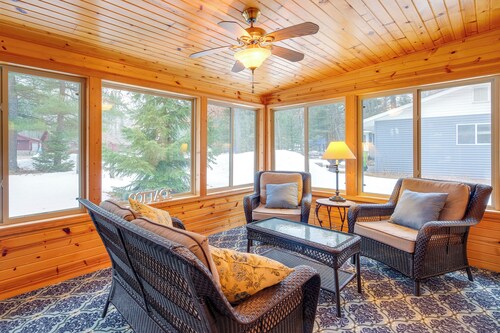 Cozy Cottage w/ Sunroom - Walk to Higgins Lake!