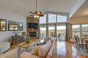 TV, fireplace, books - Blue Ridge Mountain Golf Resort Home w/ Views! (Roaring Gap)