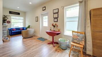 Apartment (0 Bedroom) | Interior