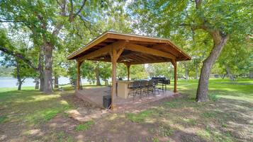 Apartment (0 Bedroom) | Interior