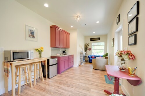 Cozy Casita & Cabana on Lake Marble Falls!