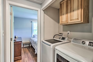 House (3 Bedrooms) | Interior - Cozy Cabin w/ Patio on Craig Creek: Pets OK! (Eagle Rock)