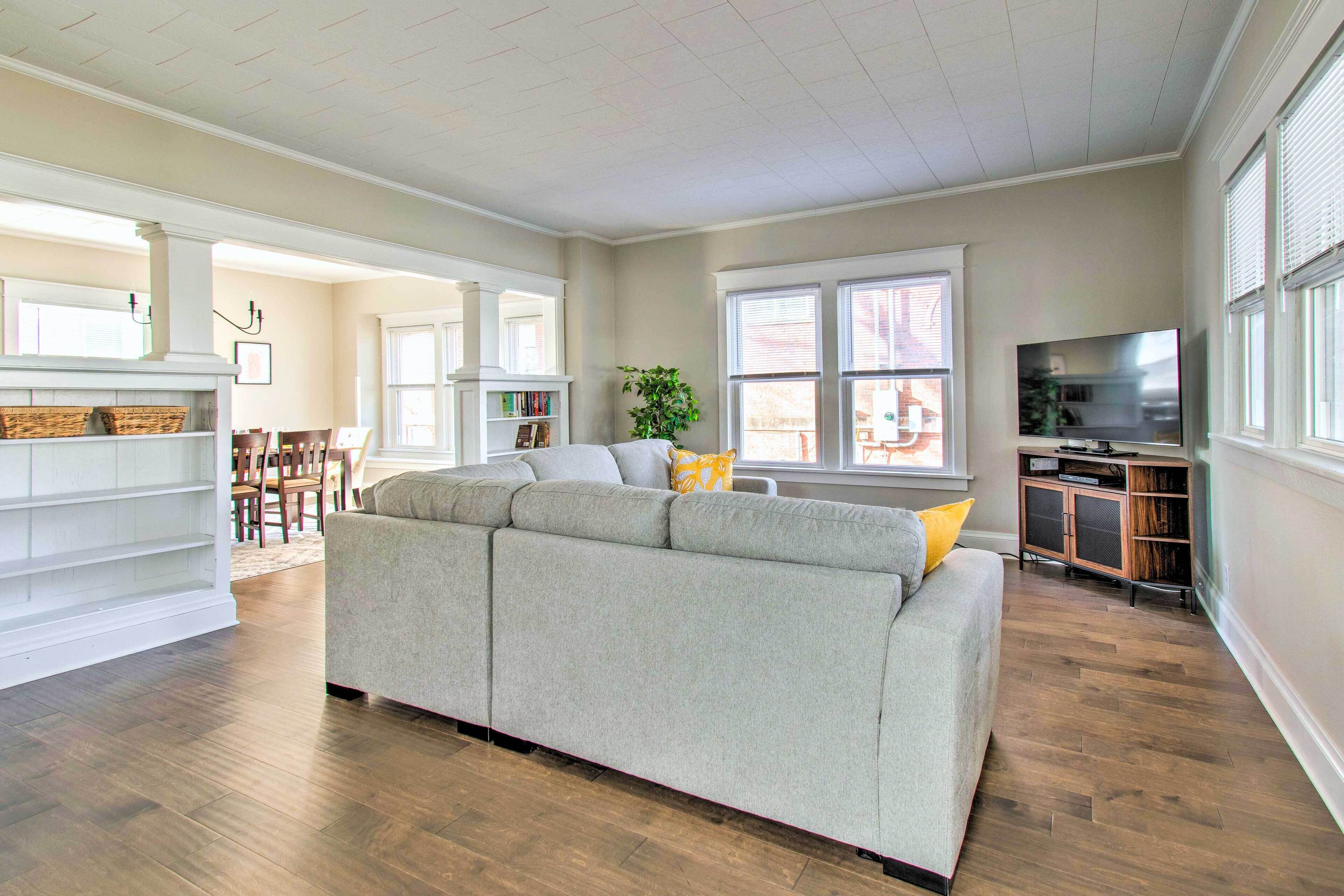 Cozy Illinois Home - Near Fishing & Golfing!