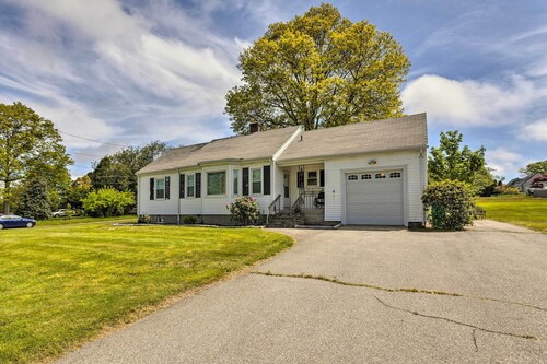 Cozy Middletown Home Near Beaches + Newport!