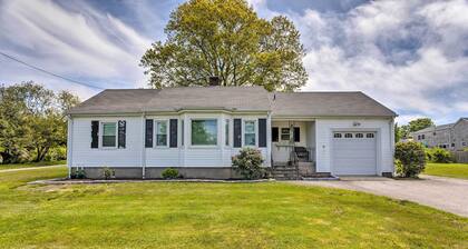 Cozy Middletown Home Near Beaches + Newport!