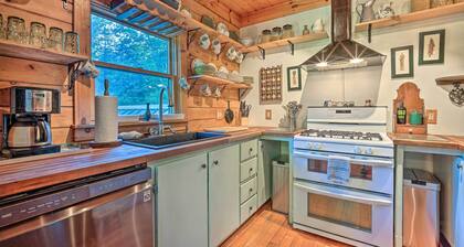 Game Room & Hot Tub: Pet-friendly Mount Snow Gem