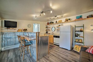 Apartment (1 Bedroom) | Interior