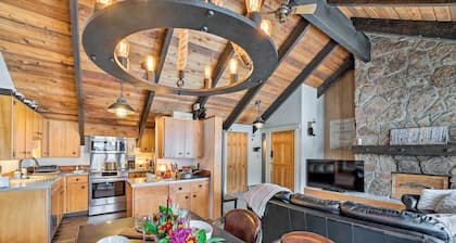 Big Sky Condo w/ Resort Amenities & Mountain Views
