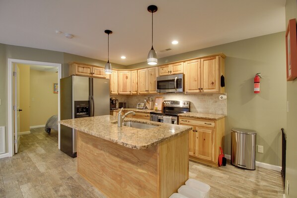 House (2 Bedrooms) | Interior