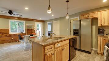 Rumah (2 Bedrooms) | Interior