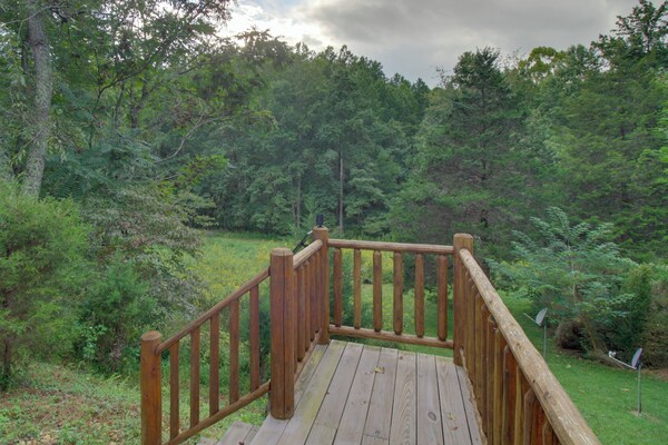 Cozy Goode Cabin W/ Deck ~ 17 Mi To Lynchburg - Big Island, VA