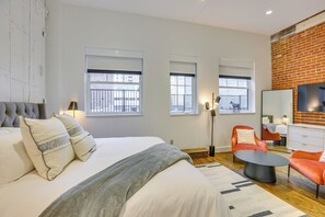 Interior - Downtown Omaha Getaway w/ Deck & Gas Grill! (Omaha)