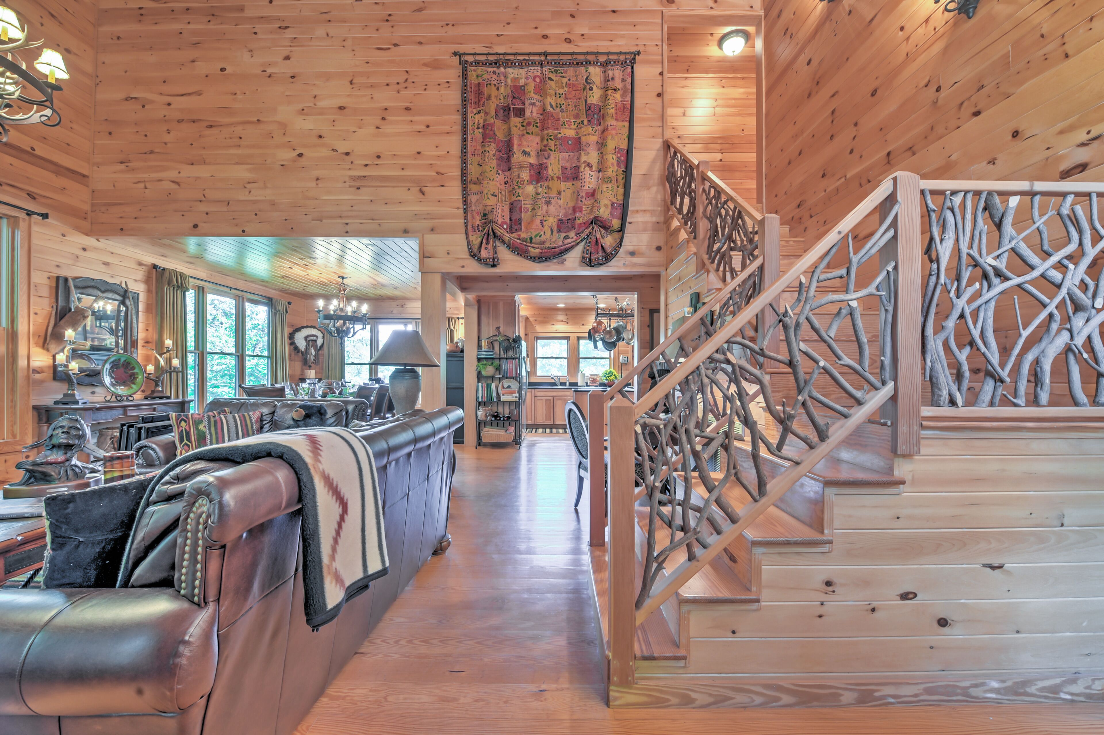 House (4 Bedrooms) | Interior