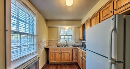 1 Mi to Reading Pagoda: Cozy Apt w/ Patio Access!