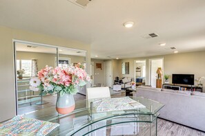 House (2 Bedrooms) | Interior - Escondido Vineyard Estate: Walk to Wineries! (Escondido)