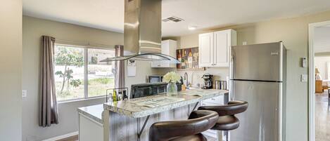 House (2 Bedrooms) | Interior