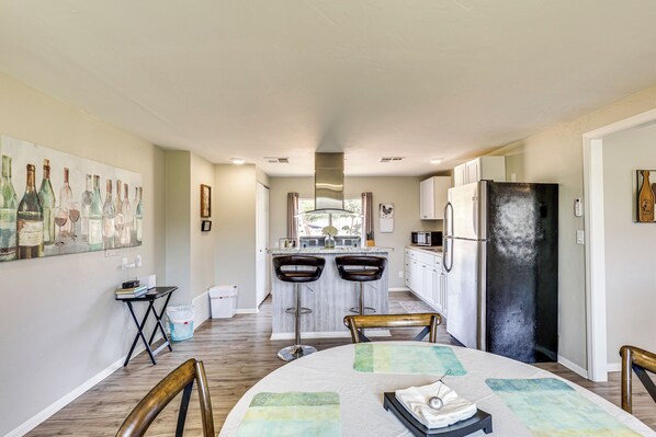 House (2 Bedrooms) | Interior