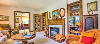 Elegant Home w/ Deck, 5 Blocks to Mayo Clinic