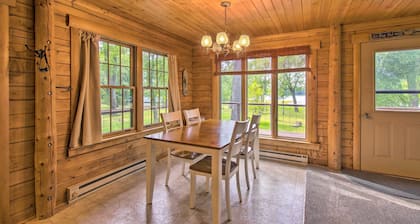 Cozy Riverfront Getaway: Fishing On-site!