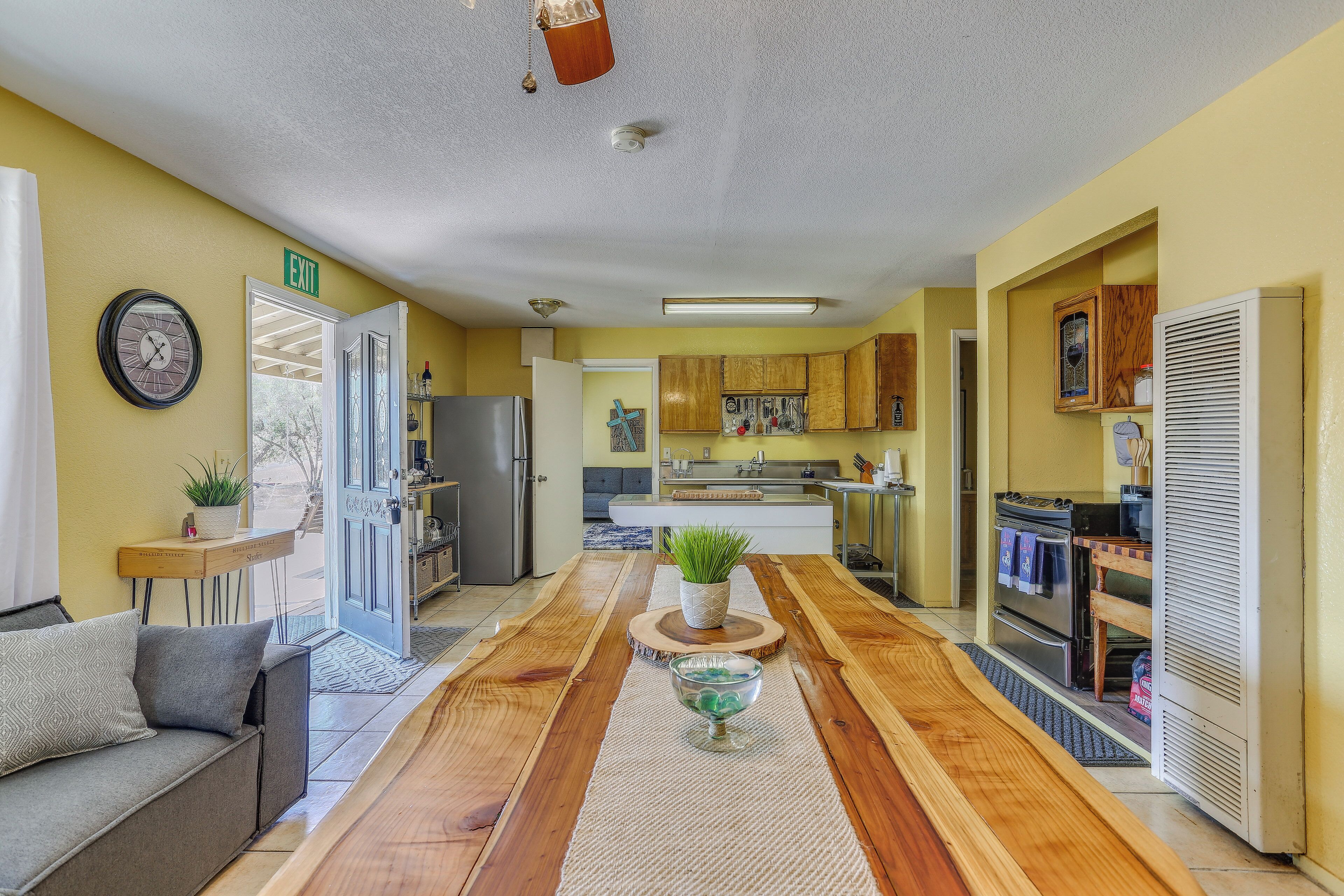 Family-friendly Coarsegold Guest House w/ Yard!